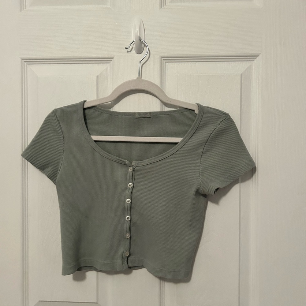Women's Sage Green Button-Up Crop Top